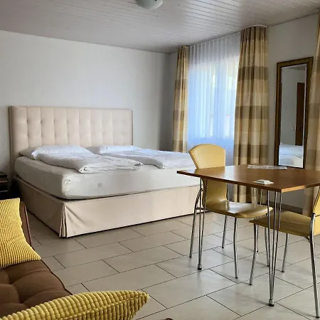 Landgasthof Krone Отель *